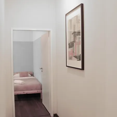 Modernes - Friedrichshain * Berlijn