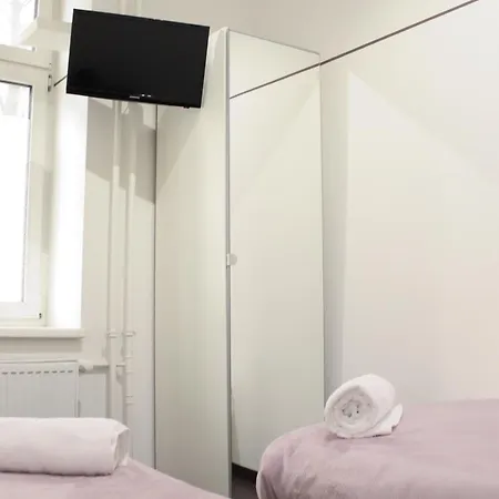 Modernes - Friedrichshain * برلين